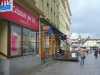 Obchod 34,7m2, Karlovy Vary - Zeyerova, výloha a vstup z ulice